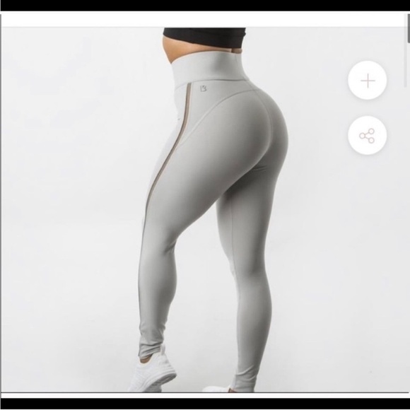 BUFF BUNNY • Women’s Desire Light Grey High Waisted Leggings Size Medium - Picture 1 of 7